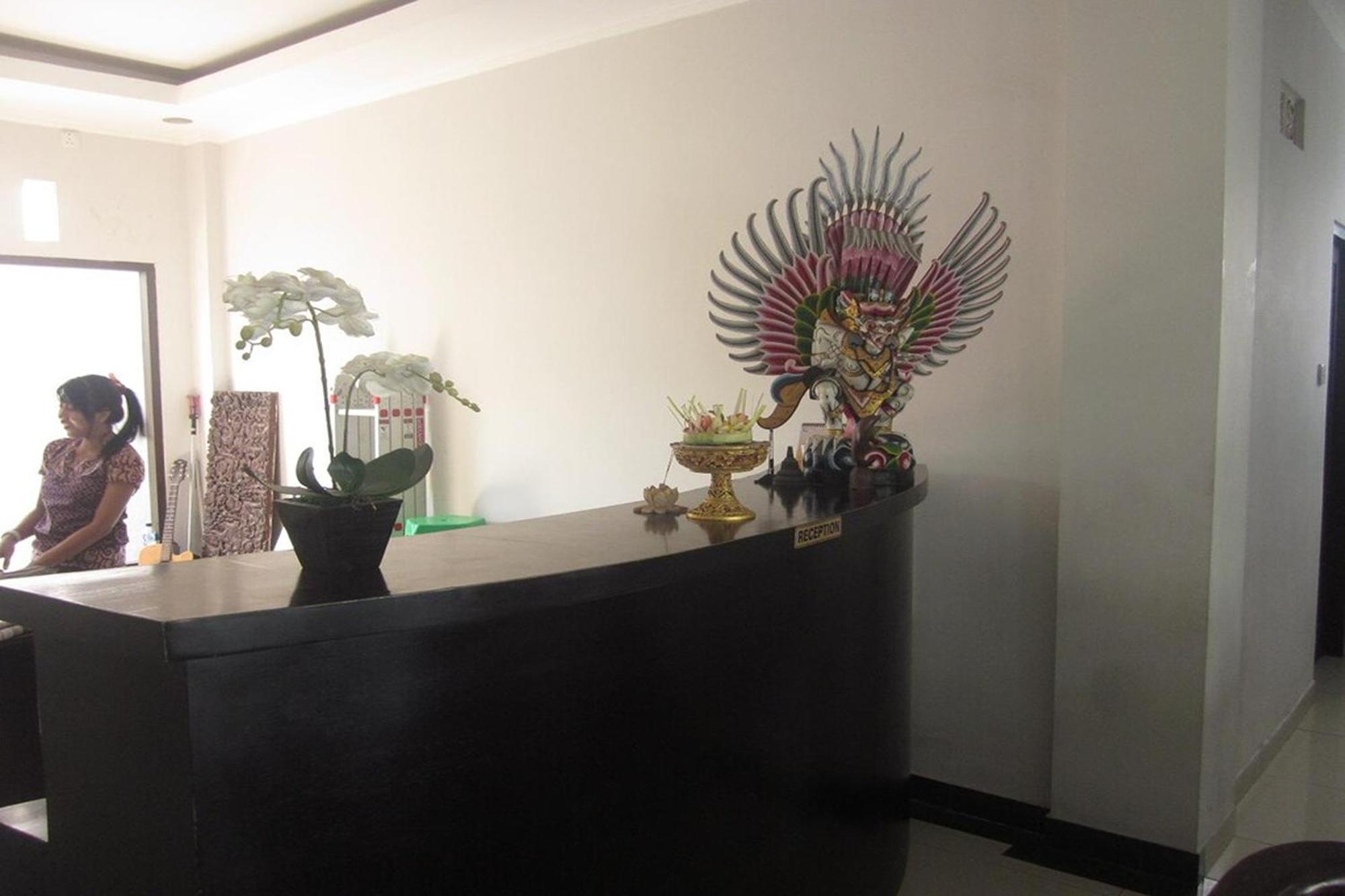 Hotel Warta Dua Denpasar  Luaran gambar