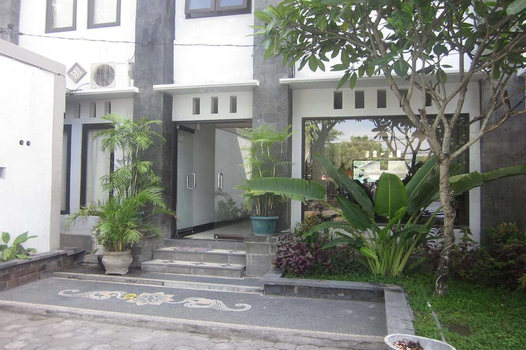 Hotel Warta Dua Denpasar  Luaran gambar
