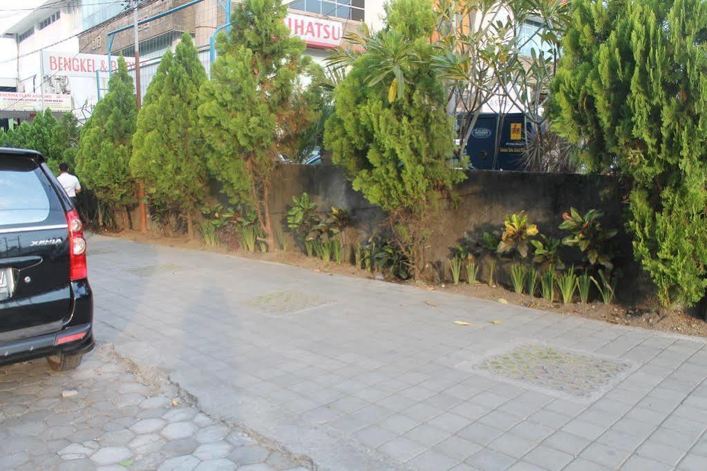 Hotel Warta Dua Denpasar  Luaran gambar